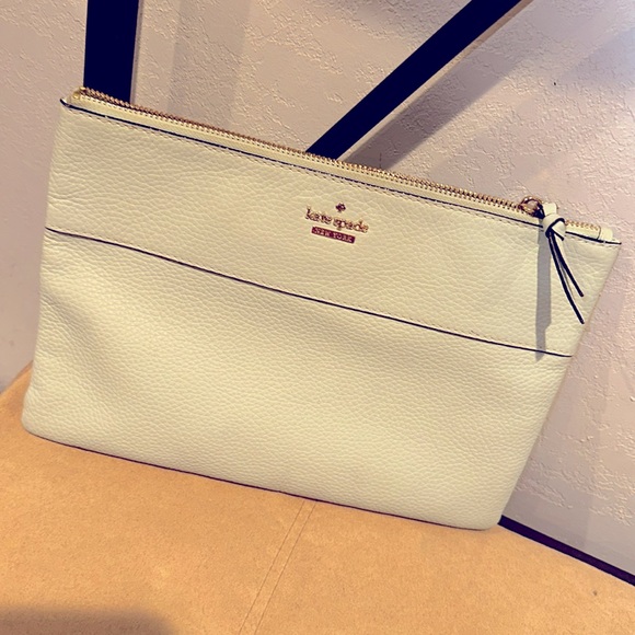 kate spade Handbags - Kate Spade Leather Clutch